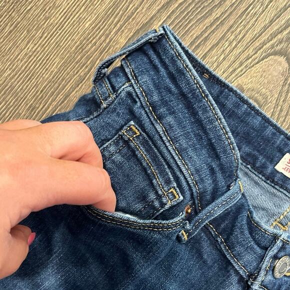 Levi Strauss Signature Mid-Rise Straight Jeans Denim Dark Wash Blue Size 26 - Picture 2 of 9